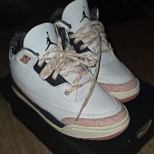 Jordan White and Pink Sneakers Classic Basketball Design